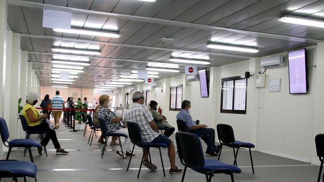 sala de espera - Nuevo r&eacute;cord de listas de espera quir&uacute;rguicas, &iquest;qu&eacute; est&aacute; pasando?