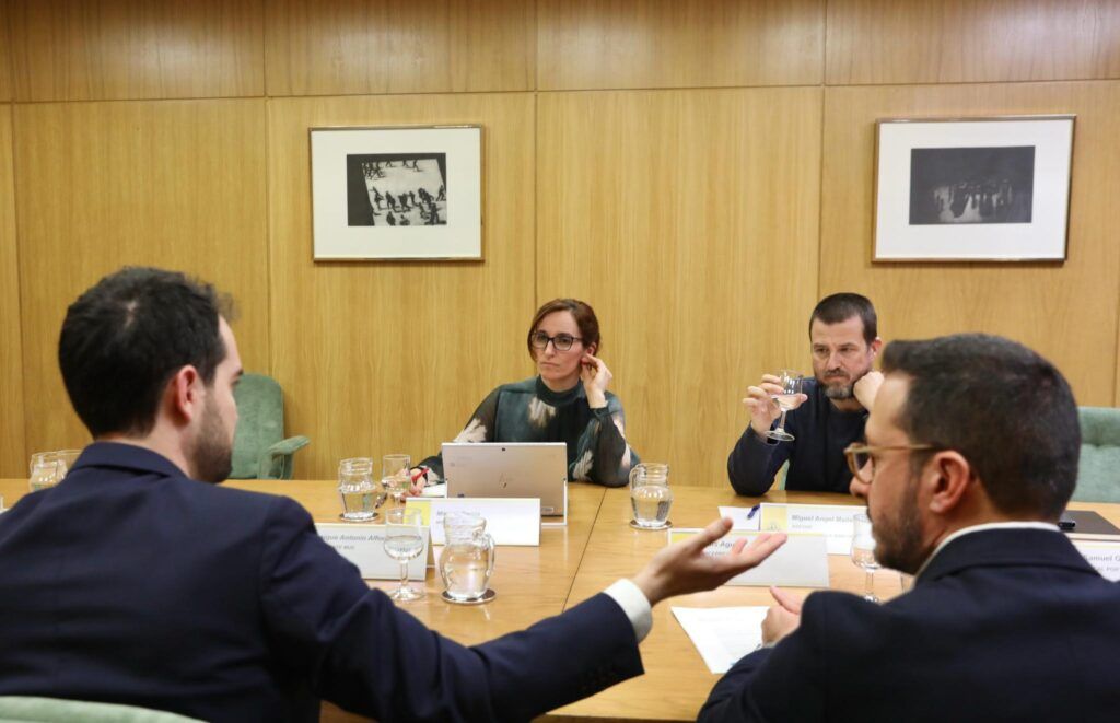 13dfe295 6a91 4f8e a731 eb56243ec7a1 1024x661 - MUD presenta el Estatuto del M&eacute;dico a la ministra de Sanidad, M&oacute;nica Garc&iacute;a