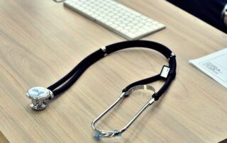 stethoscope 5224535 1280 320x202 - NOVEDADES