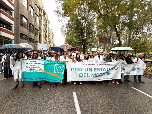 APEMYF anuncia movilizaciones indefinidas para lograr un Estatuto del Médico que comienzan con huelga el 14 y 15 de enero ABDC005D 6251 4ADE 9DDA 0D6AE496A1C3 600x450 - APEMYF anuncia movilizaciones indefinidas para lograr un Estatuto del Médico que comienzan con huelga el 14 y 15 de enero